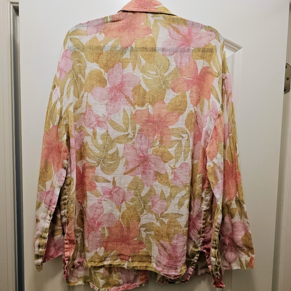 Jones New York Pink and Cream Floral Button-Down Shirt - Picture 3 of 6